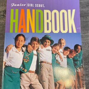 Girl Scout Junior Handbook 2001 GSUSA retired version badges